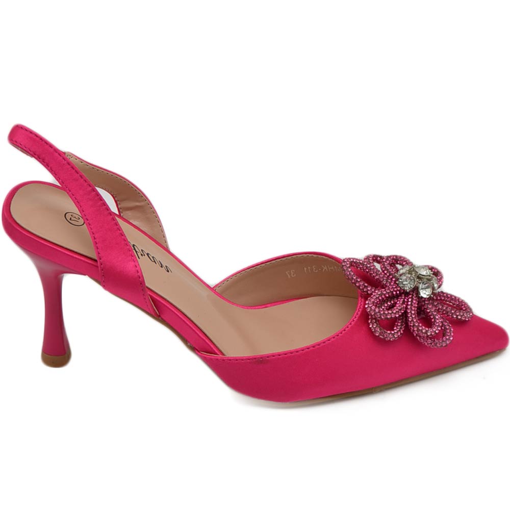 Scarpe decollete donna slingback in raso fucsia con applicazione fiore di strass in punta tacco a spillo basso 7 cm.