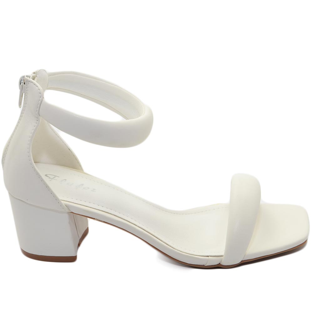 Scarpe sandalo bianco donna tacco basso comodo basic con fascia morbida imbottita e cinturino alla caviglia cerimonia.