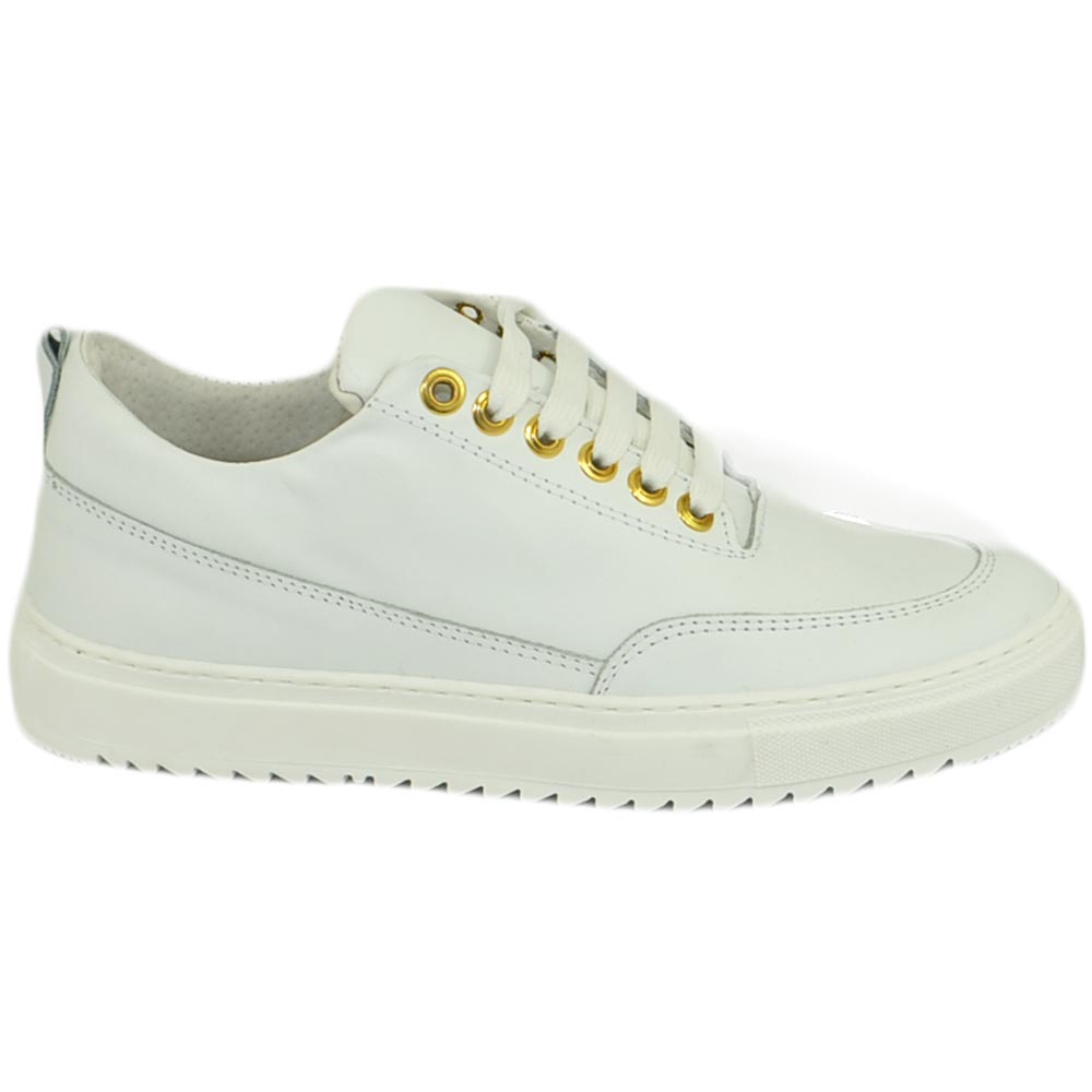 Scarpe sneakers bassa uomo vera pelle nappa liscia bianco con occhiello oro basic lacci fondo zigrinato made in italy