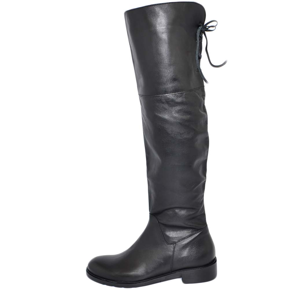 Stivale alto sopra il ginocchio donna in vera pelle di nappa con laccetti regolabili a tacco basso comodi made in Italy