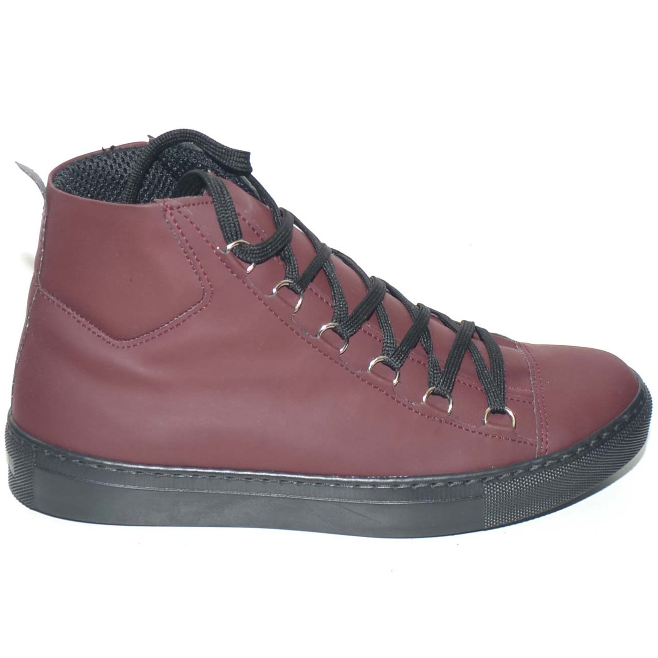 Sneakers alta in vera pelle gommata bordeaux stringata con ganci linguetta in adilprene fondo basic nero moda street 