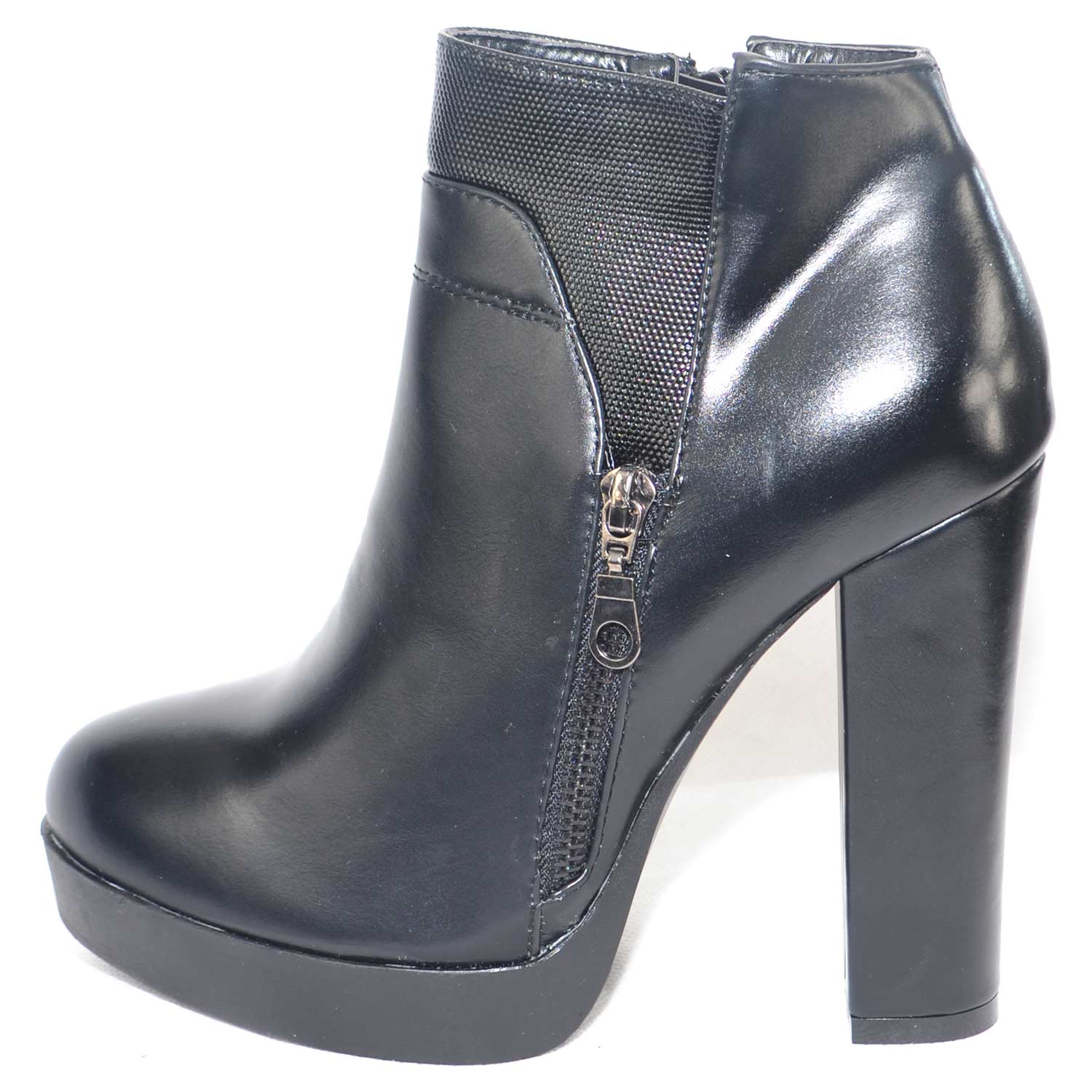 tronchetto alto nero con plateau e tacco largo applicazione zip donna  tronchetti Malu Shoes | MaluShoes