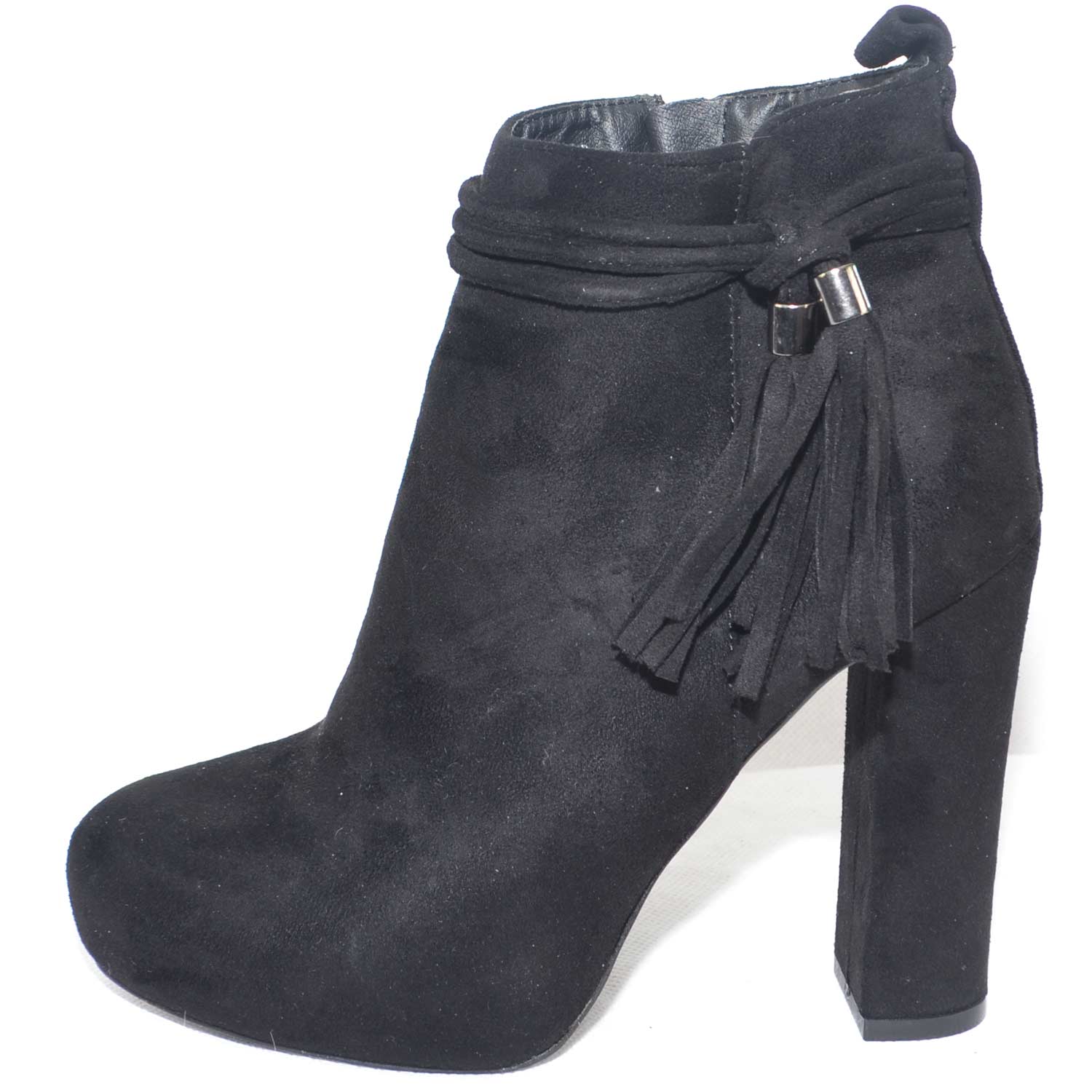 Tronchetto con plateau in camoscio nero e frange tacco largo