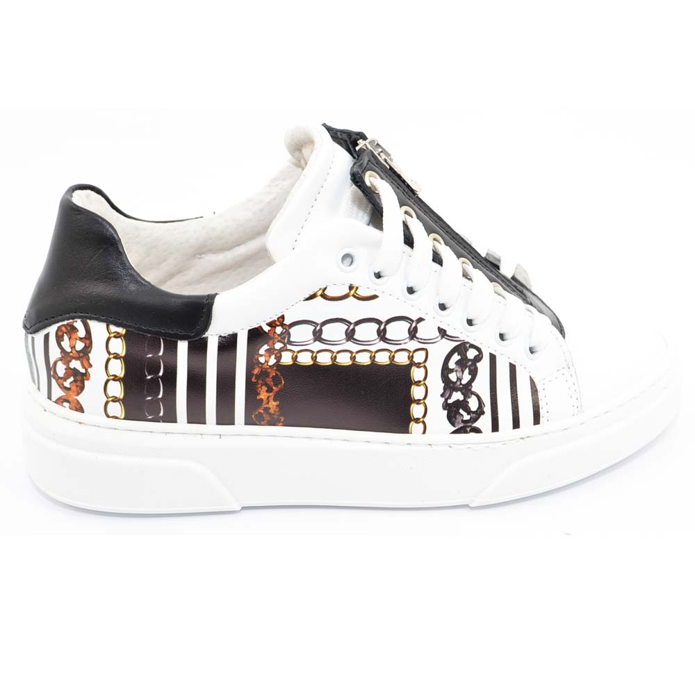 Sneakers bassa uomo linea Luxury in vera pelle con stampa catene e accessorio zip contrasto bianco nero moda giovane