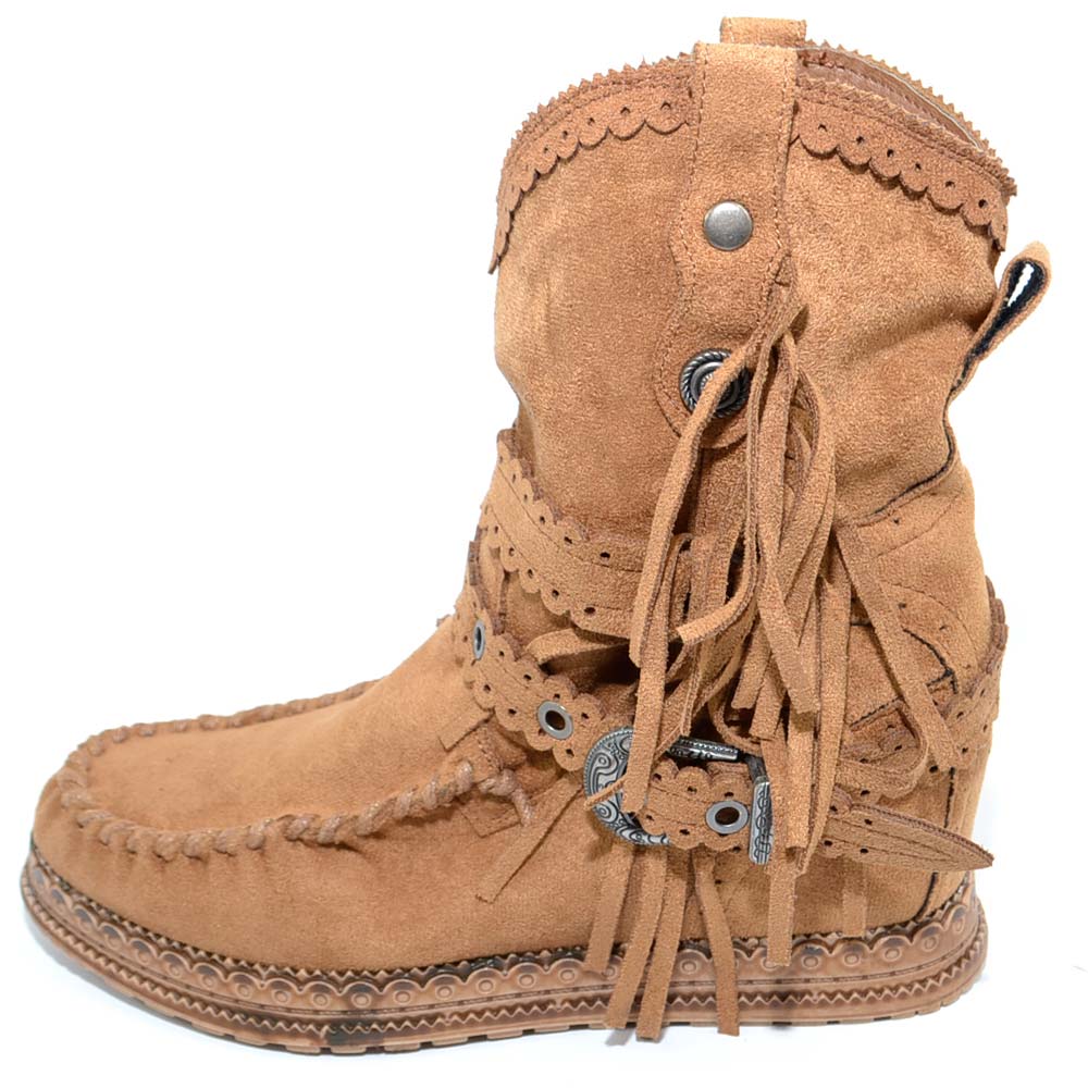 Stivaletto donna indianini cuoio scamosciati con frange zeppa interna 5 cm cinturino fibbia altezza caviglia moda