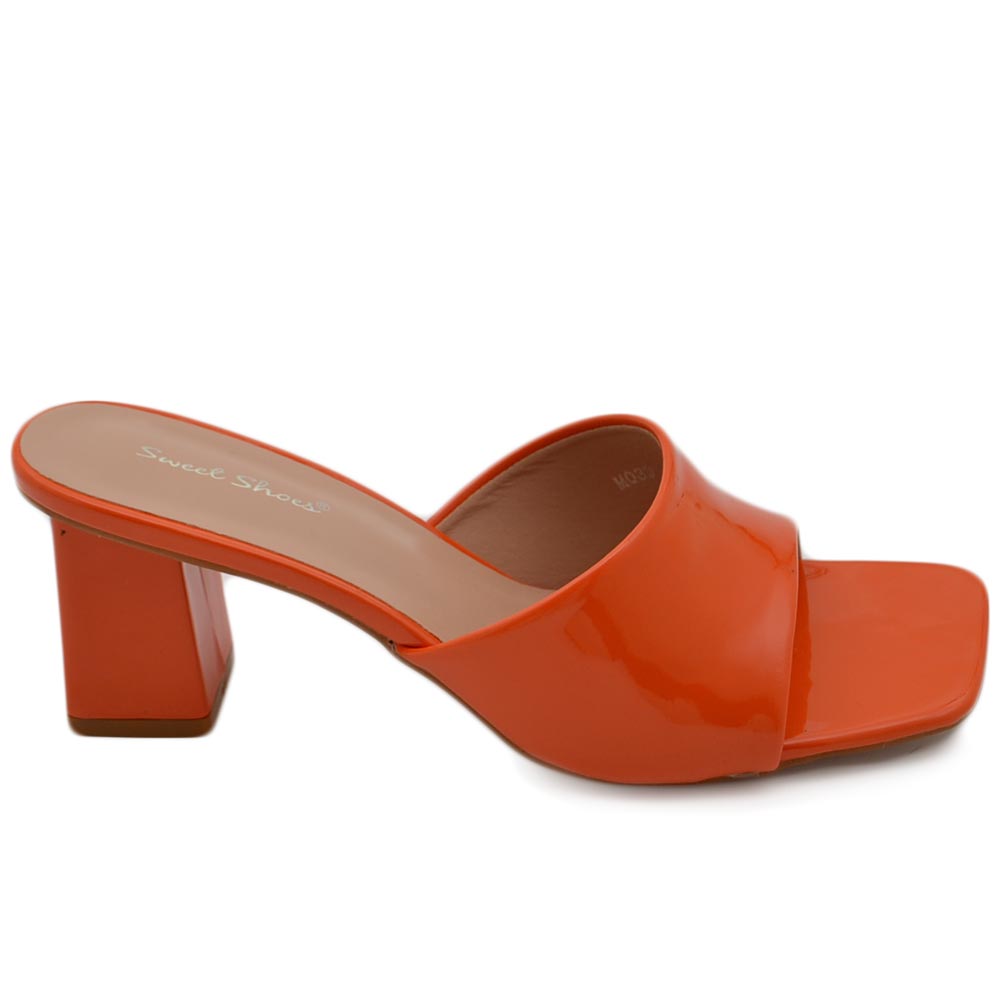 Sandali donna mules sabot con tacco grosso 7 cm fascetta larga lucidi arancione comodo ciabi moda tendenza.