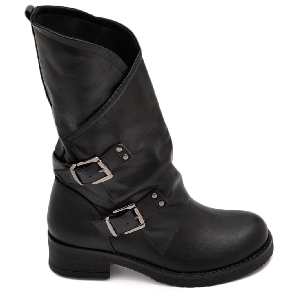 Stivale basso donna biker con collo largo asimmetrico doppia zip fondo in gomma zigrinata con fibbie casual 