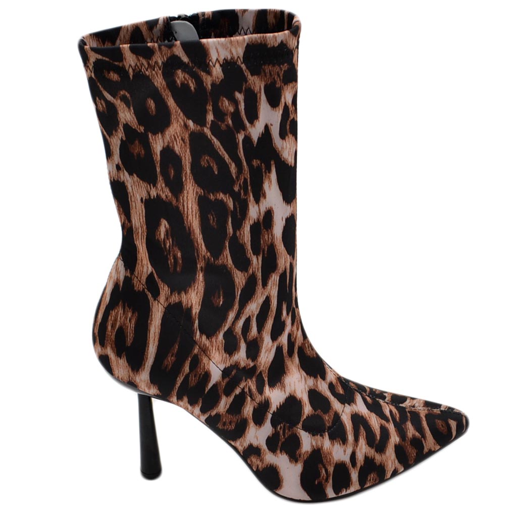 Tronchetto stivaletto animalier maculato donna in lycra effetto calzino con tacco a spillo 10 aderente con zip a punta.