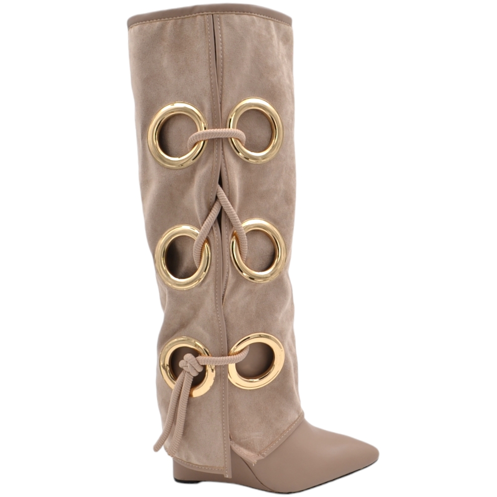 Stivali donna alti in camoscio beige applicazioni oro modello shark risvolto fino a terra zeppa 10 cm con zip 