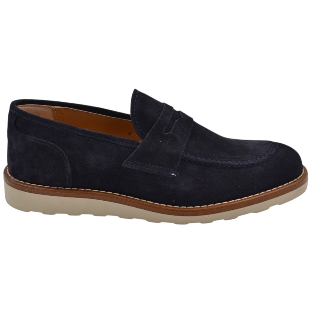 Scarpa mocassino uomo in vero camoscio blu con bendina suola in gomma zigrinata 3 cm cuciture a vista