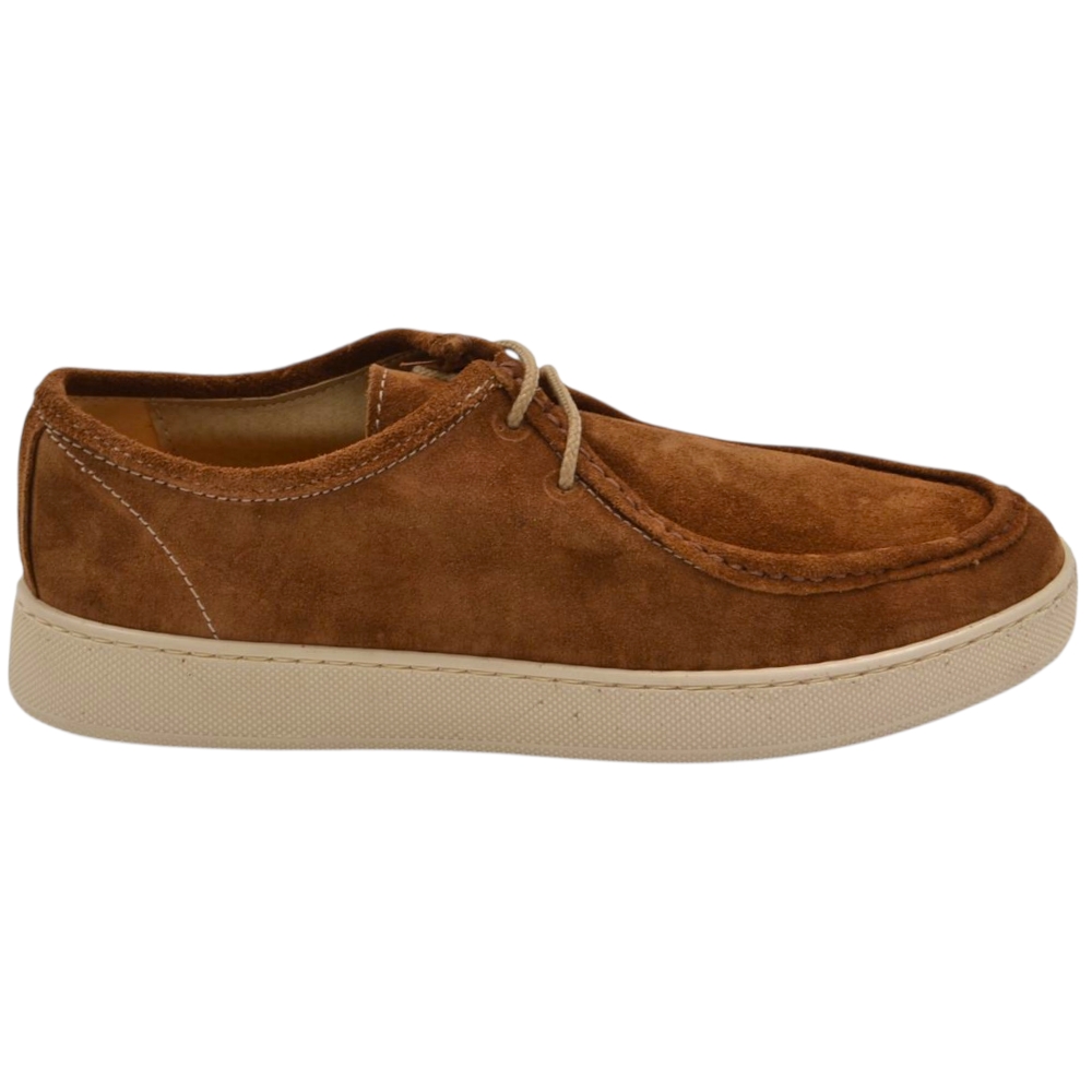 SCARPA UOMO MODELLO INGEGNERE IN VERA PELLE SCAMOSCIATO CUOIO CON GOMMA BIANCA ULTRALEGGERA 2 CM.