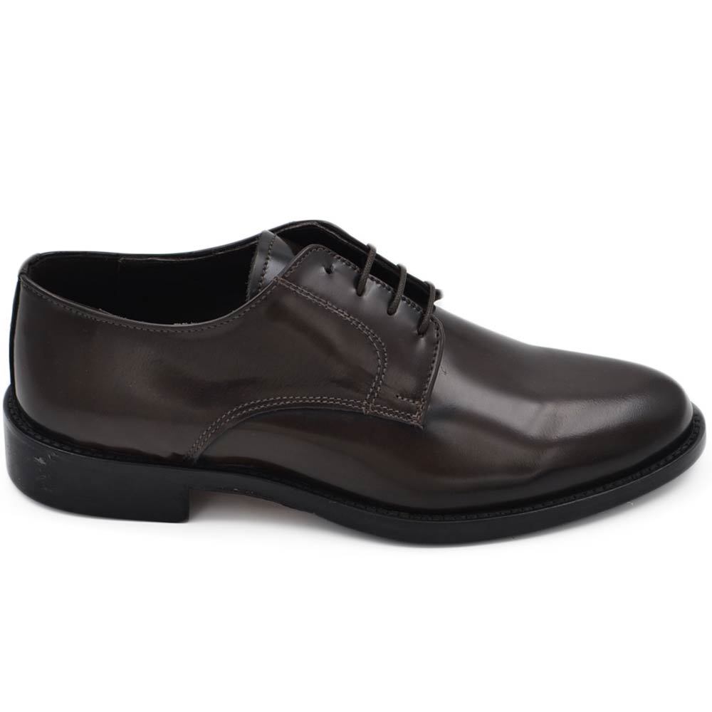 Scarpa classica uomo stringata liscia in vera pelle abrasivata marrone elegante con suola cuoio antiscivolo tacco 2cm