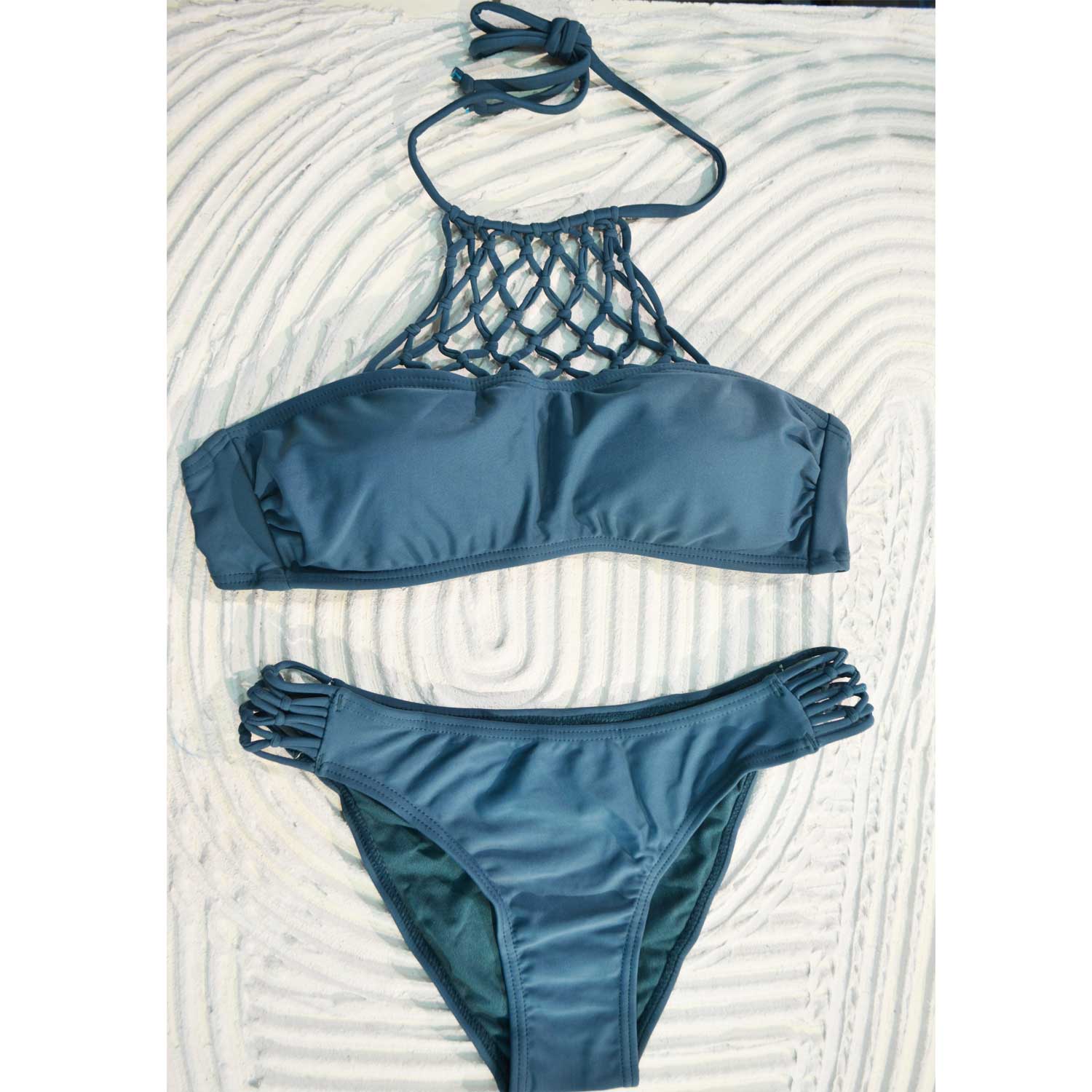 Costumi mare in pizzo sale