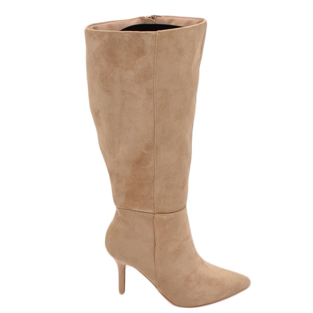 Stivale alto donna beige in ecopelle scamosciato morbido al polpaccio tacco a spillo 8cm con zip e punta moda