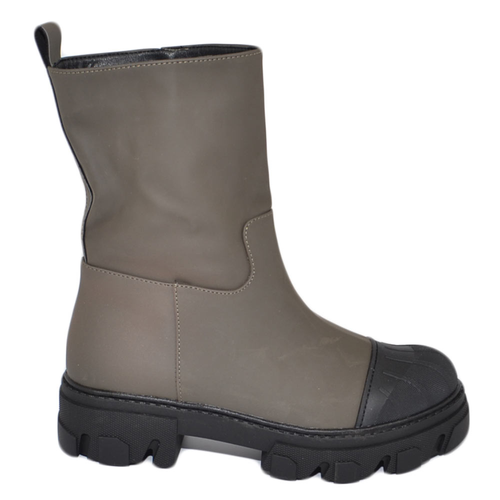 Stivaletto donna combat boots impermeabile verde militare gommato punta fondo alto carrarmato moda tendenza
