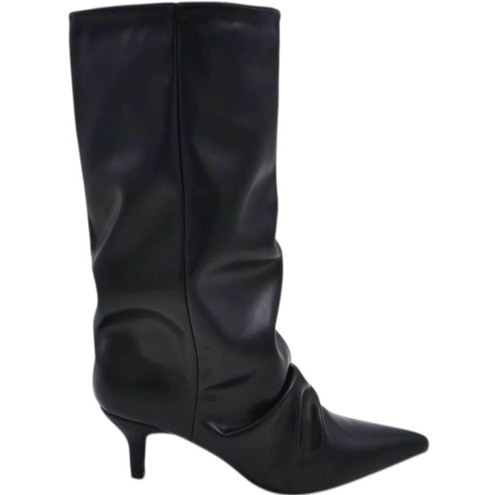 Tronchetto stivaletto nero donna linea Basic con tacco a spillo basso 5 cm vestibilita' medio larga con zip a punta.