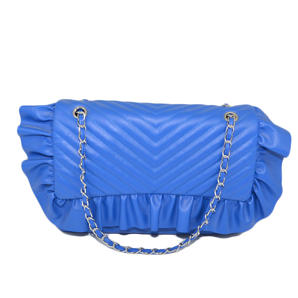 Pochette rigida oversize clutch blu a forma di lettera con rouhes e clip polsiera e catena argento inclusa