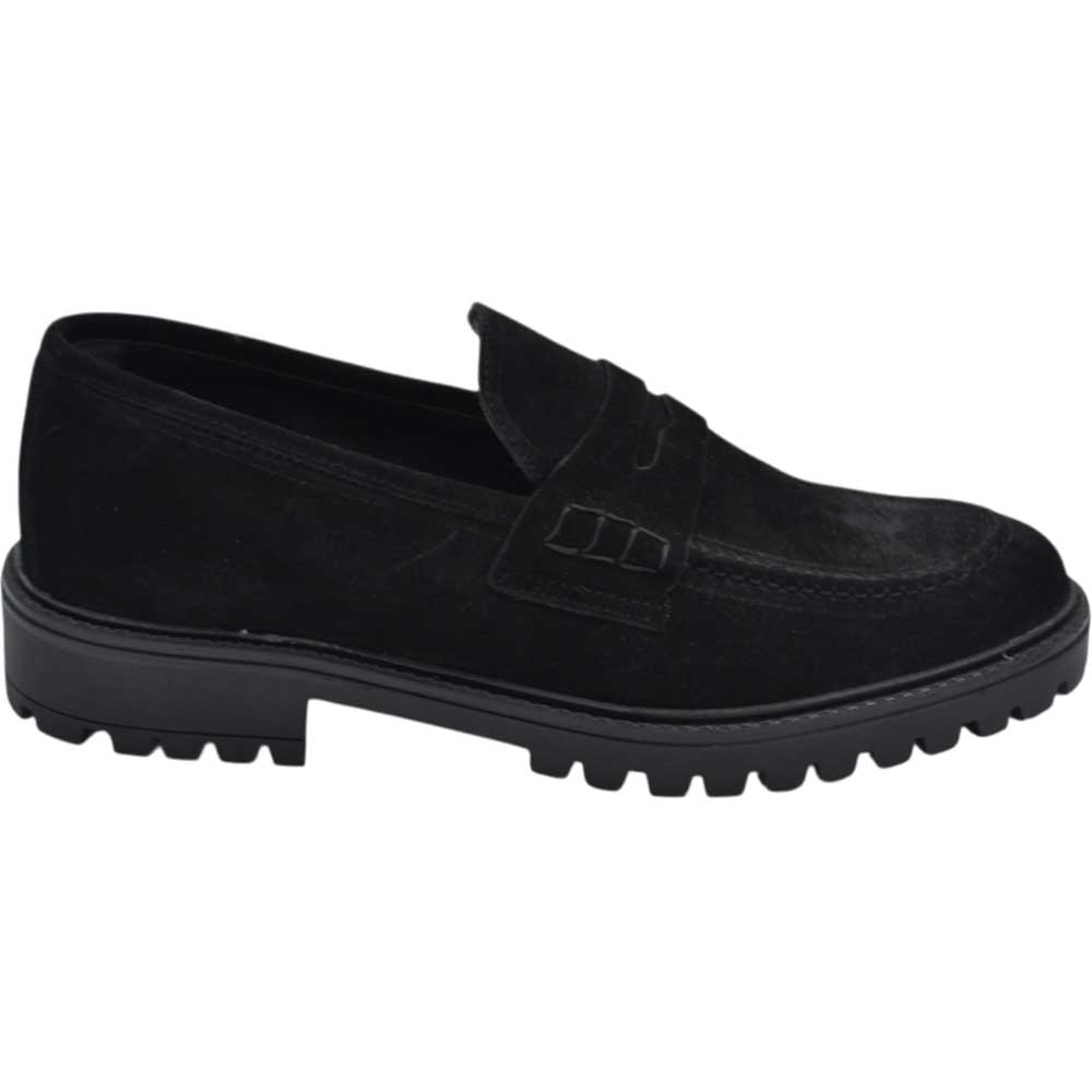 Scarpe uomo mocassino con bendina nero in vera pelle scamosciata business fondo gomma zigrinato alto.